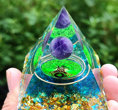 Crystal Ball Stone Pyramid Resin Home Decor Ornament