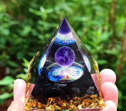 73 Styles Crystal Ball Pyramid Crystal Shard Resin Pyramid Home Décor Craft Piece ( 2 )