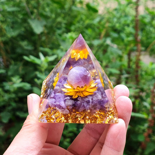Crystal Ball Stone Pyramid Resin Home Decor Ornament
