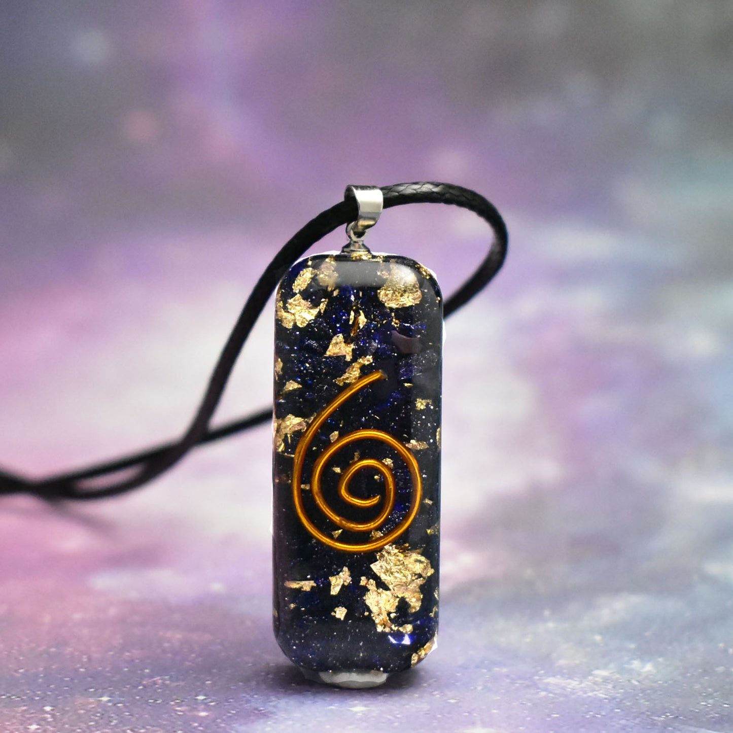 Handmade Crystal Chip Resin Pendant Pendant Necklace