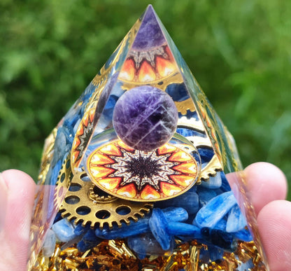 Crystal Ball Stone Pyramid Resin Home Decor Ornament