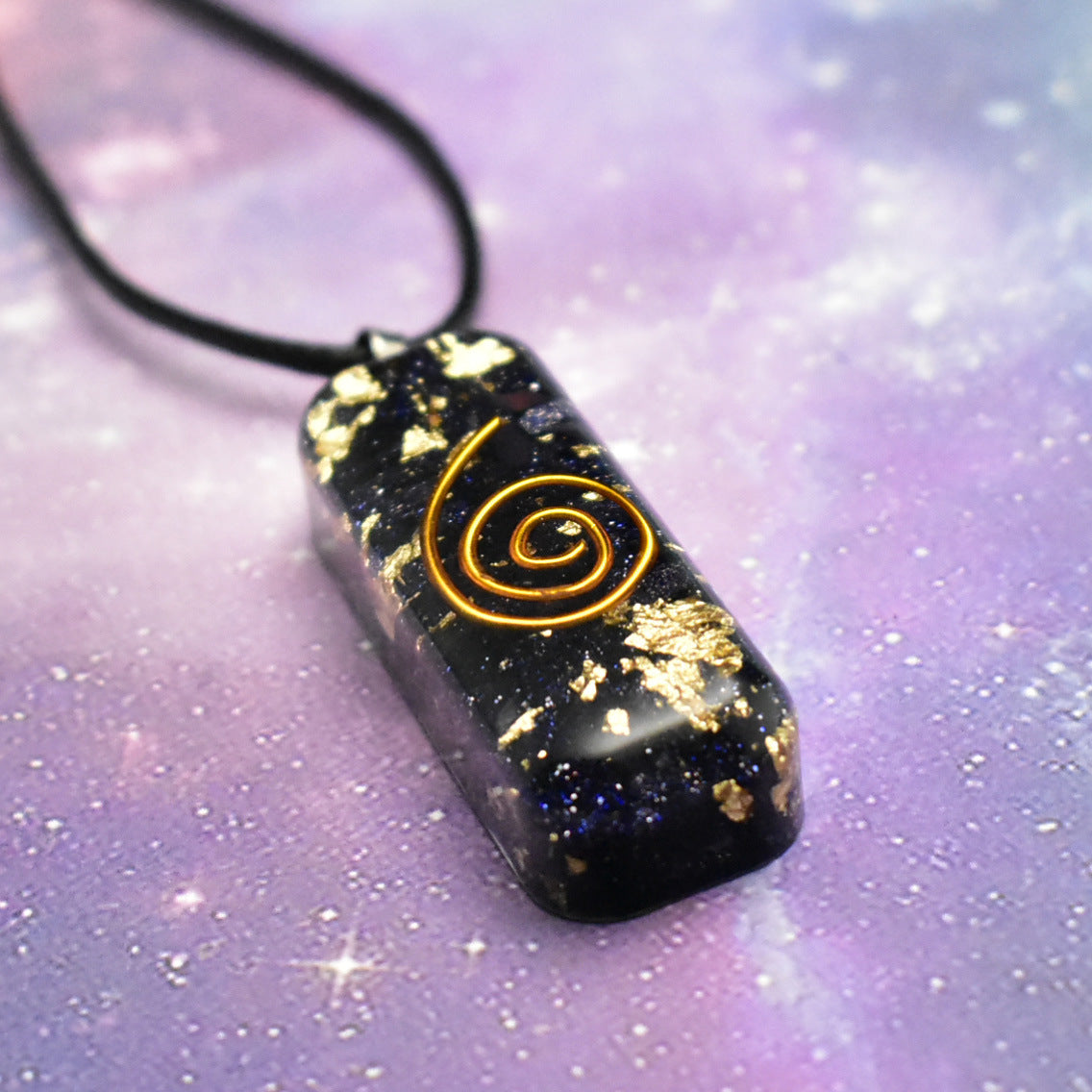 Handmade Crystal Chip Resin Pendant Pendant Necklace