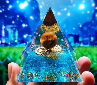 73 Styles Crystal Ball Pyramid Crystal Shard Resin Pyramid Home Décor Craft Piece ( 2 )