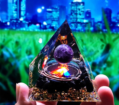 73 Styles Crystal Ball Pyramid Crystal Shard Resin Pyramid Home Décor Craft Piece ( 1 )