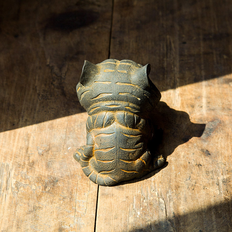 Handcrafted Cast Iron Sculpture Ornament for Office and Home Desktop Display: An Ingenious and Adorable Zodiac Tiger Figurine