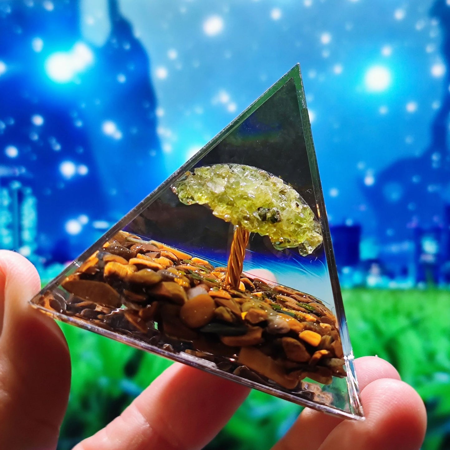 Crystal Ball Shard Pyramid Home Craft Resin Ornament