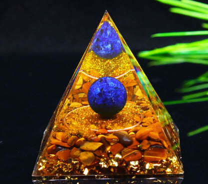 73 Styles Crystal Ball Pyramid Crystal Shard Resin Pyramid Home Décor Craft Piece ( 1 )